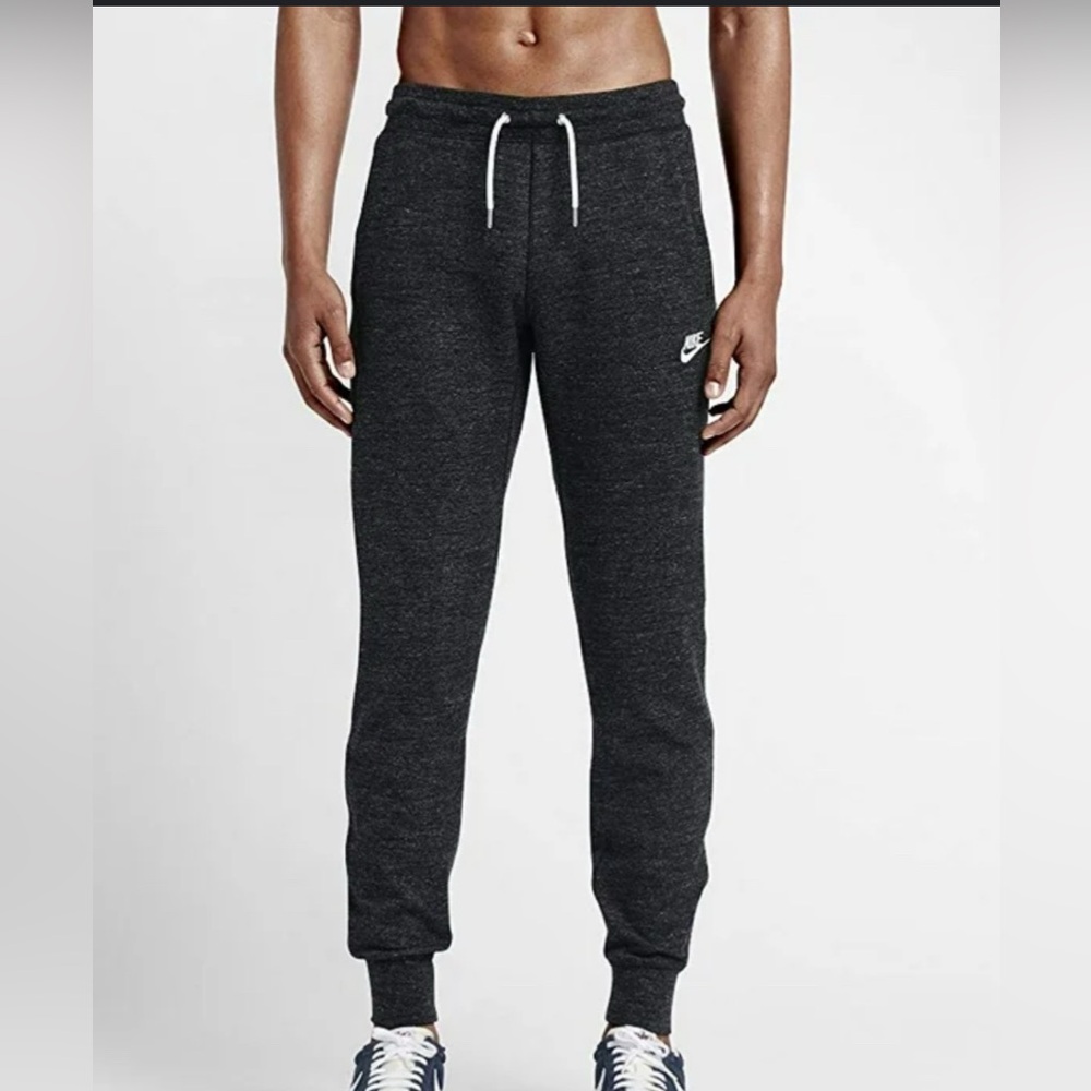 Nike Sportswear Legacy Joggers Size Black Heather size L